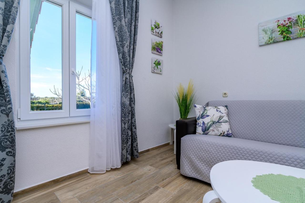 Krcina Holiday Home Cres Luaran gambar