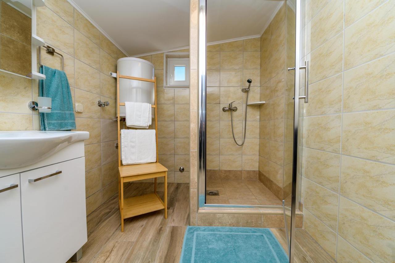 Krcina Holiday Home Cres Luaran gambar